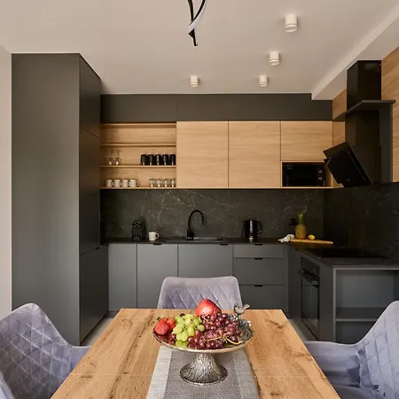 Casa de Férias Nowoczesny Dom Blisko Energylandii By Staymoovers *